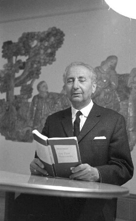Lesung des Reutlinger Schriftstellers Gerd Gaiser beim Volksbund für Dichtung.