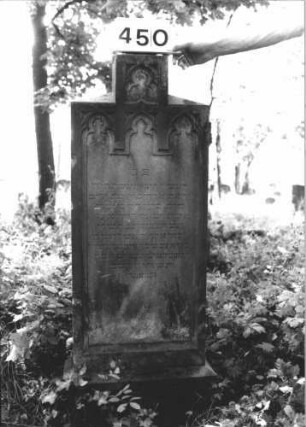 Grabstein 450