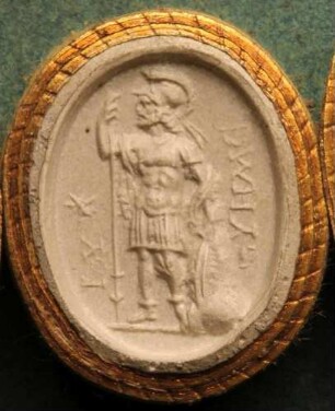 Mars (Ares) steht und lehnt seinen Arm auf dem Schild (Daktyliothek, Supplement)