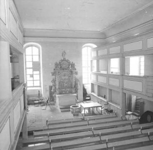 Dresden-Pillnitz. Weinbergkirche "Zum heiligen Geist" (1723-1725; M. D. Pöppelmann). Inneres von der Orgelempore nach Osten