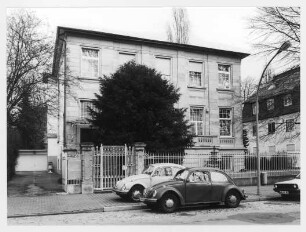 Frankfurt, Zeppelinallee 44