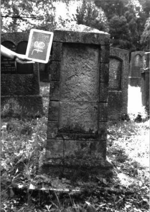 Grabstein 78 Texttafel fehlt: Grabstein 78