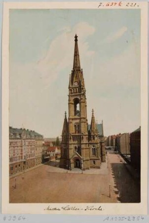 Die Martin-Luther-Kirche auf dem gleichnamigen Platz in Dresden-Neustadt von Westen