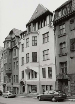 Wohnhaus mit Laden : Plauen-Dobenau, Ziegelstraße 56. Wohnhaus mit Laden. Straßenansicht