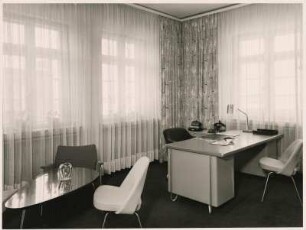 Pohlschröder Büromöbel, Einrichtungsbeispiele von Georg Leowald