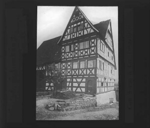 Gruol: Rotes Haus