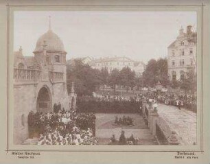 Eröffnungszeremonie am Eingangsportal der Synagoge. Dortmund, Am Hiltropwall