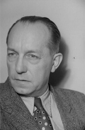 Porträt des polnischen Schriftstellers Leon Kruczkowski auf der II. Kulturbundtagung in Berlin : Porträt von Leon Kruczkowski