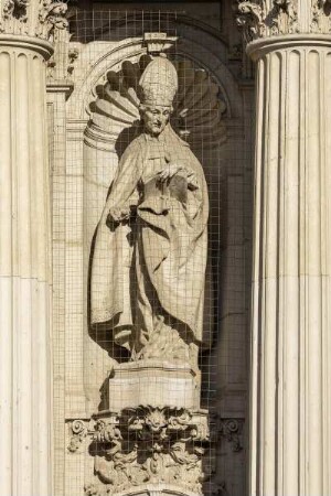 Westfassade — Die vier Heiligen von Cartagena — San Leandro