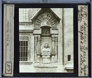 Mantua, Palazzo della Ragione : Denkmal Virgils