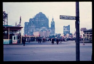 Weihnachtsmarkt Lustgarten 8.12.56.