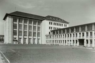 Hochschule für Verkehrswesen "Friedrich List" und Mensa (1957-1958; H. Möhlenhoff, H. Bräuer)