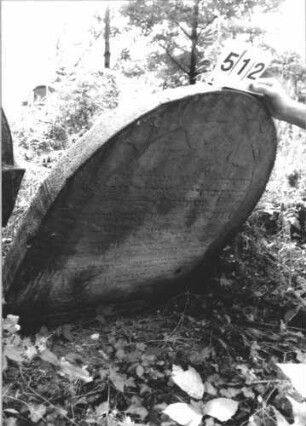 Grabstein 512