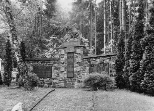 Kriegerdenkmal; Schlangenbad, Hubertsheck