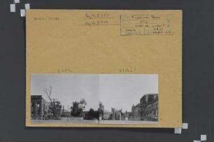 Straßenansicht. Berlin, Mitte, Unter den Linden 11/Bebelplatz