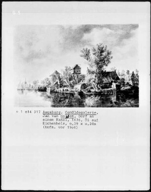 Dorf an einem Kanal