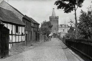 Pasewalk : Pasewalk. Ringstraße. Blick zum Pulverturm