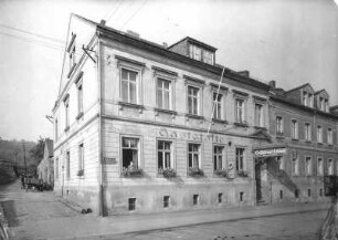 Roßwein. Gasthaus "Goldner Löwe", Bahnhofstraße 34. Straßenansicht