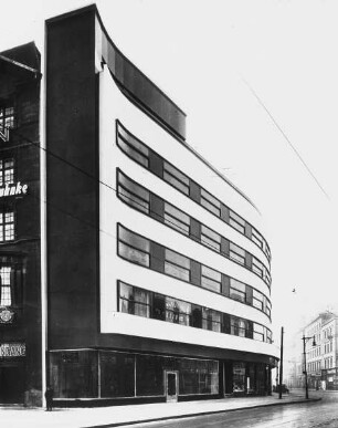 Berlin, Geschäftshaus Telschow, Ergebnis eines Umbaus von drei Geschäftshäusern. Wassili Luckhardt, Hans Luckhardt, Alfons Anker
