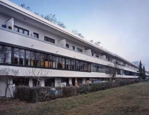 Wohnzeile in der Heimatsiedlung