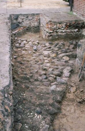 Kloster Reinbek: Ausgrabung: Fundament