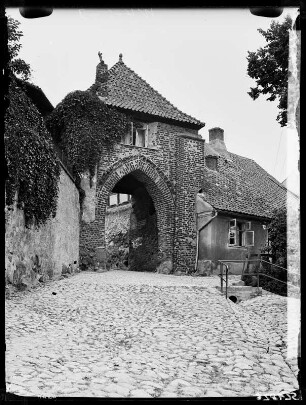 Pr.-Holland: Mühlentor, aussen