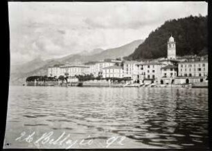 Comer See (Lago di Como). Bellagio, vom See aus gesehen