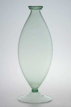 Große flachovale Vase