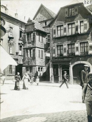Gasthaus zum Hirsch. Um 1630. Einziges Haus das nicht in dieser Strasse zerstört wurde
