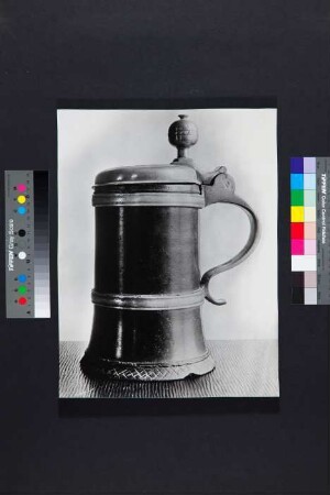 Foto: Krug aus Serpentin