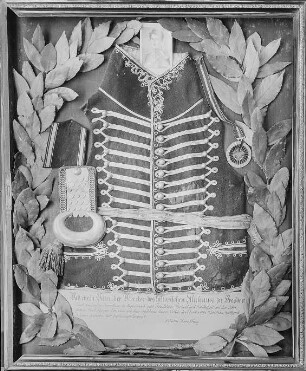 Uniformweste, Achselklappe, Uhrband, Säbelkoppel Theodor Körners, gefallen bei Gadebusch am 26.08.1813