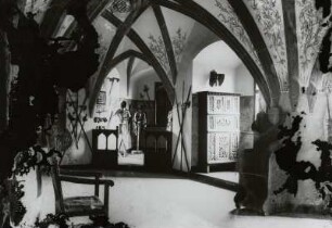 Ludwigsstadt, Burg Lauenstein : Ludwigsstadt. Burg Lauenstein. Rittersaal mit Rüstkammer