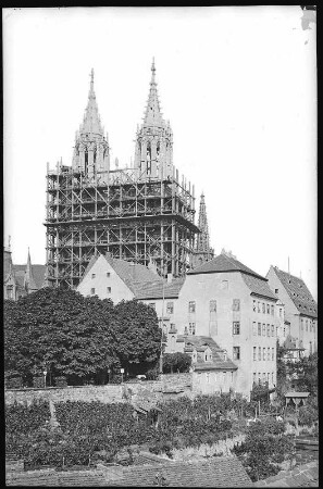 Meißen. Dom mit Gerüst und neuen Türmen