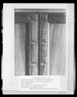 Likörschrank / Bücherschrank (Kennwort "Leipzig 295")