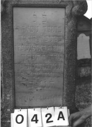 Grabstein 42A