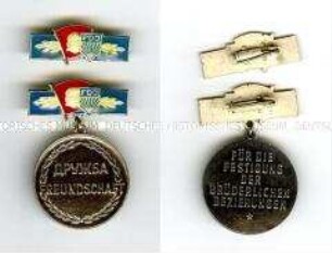 Ehrenmedaille der FDJ "Für die Festigung der bürgerlichen Beziehungen zwischen der Freien Deutschen Jugend und dem Leninschen Kommunistischen Jugendverband der Sowjetunion", mit Interimsspange und Etui