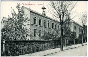 Radebeul. Niederlößnitz - Schule