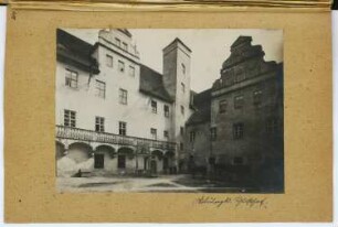 Schloss Dobrilugk: Ansicht von der Hofseite (aus: Skizzen- und Fotoalbum 3)