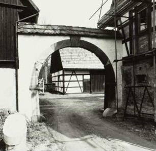 Tor, Dürrenuhlsdorf