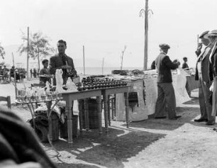 Verkaufsstände : Griechenland, Itea. Markt mit Souvenierständen