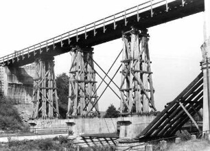 Öhringen Ohrnviadukt 5189 Baustelle Behelfsbrücke Holzstützen