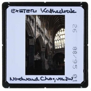 Exeter, Kathedrale St. Peter : Innenraum, Chor, Nordwand, von Süden
