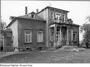 Klipphausen-Scharfenberg (ehem. Pegenau Nr. 1 a). Villa (Lehrerhaus, um 1860) des Rittergutes