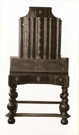 Schreibschrank : Schreibschrank (1701/1750)