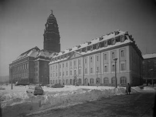 Dresden. Gewandhaus-Hotel und Rathaus