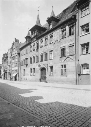 Grundherrnhaus/ Haus zum goldenen Schild