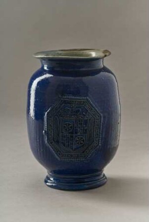 Apothekertopf mit Wappen und Umschrift