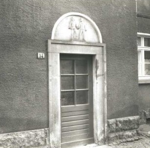 Dohna, Siegfried-Rädel-Straße 14. Wohnhaus (um 1930). Portal