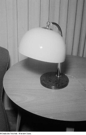 Tischlampe