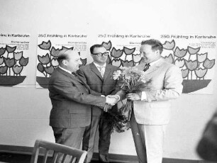 Preisverleihung im Fotowettbewerb zur Blumenschau "251. Frühling in Karlsruhe" in der Nancyhalle.